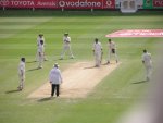 Hussain defends Vettori 2.jpg